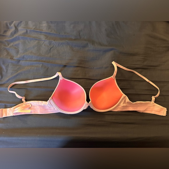 PINK By Victoria’s Secret 36B wear everywhere push up bra - Picture 2 of 2